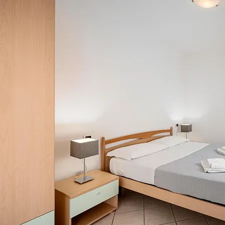 Residenza Raggio Διαμέρισμα Ριτσιόνε